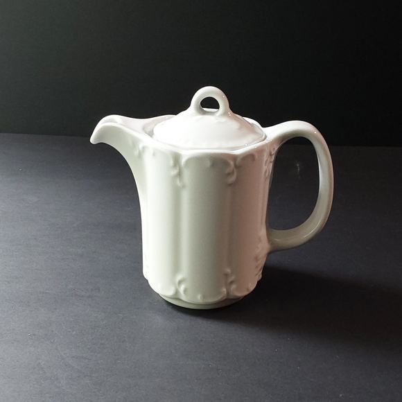 VTG Rosenthal White Porcelain Monbijou Creamer w Lid - Picture 2 of 7